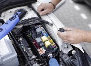 Car Maintenance: Electric vs Conventional Vehicles
