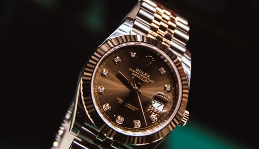 Luxury Watches: What Makes an Expensive Watch Valuable?