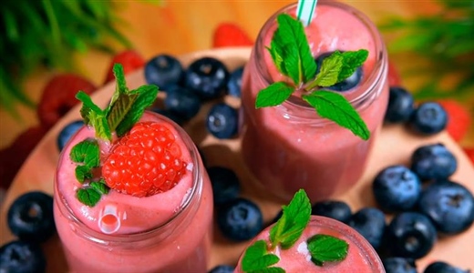 Smoothies: A Creative Way to Drink Fruit and Vegetables