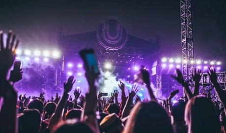Music Festivals: Why Live Music Events Create Powerful Experiences
