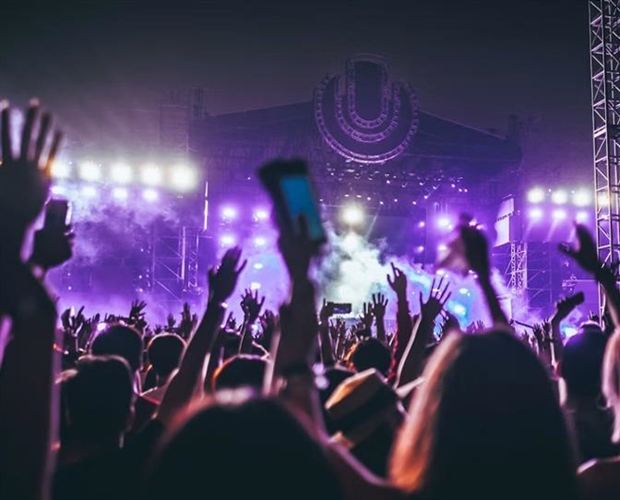 Music Festivals: Why Live Music Events Create Powerful Experiences