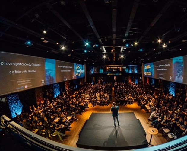Business Conferences: Turning Professional Events Into Valuable Experiences