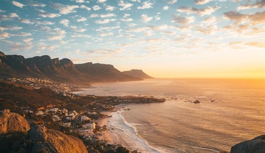 Cape Town, South Africa: Where Mountains Meet the Ocean