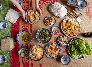 Vietnamese Food: Fresh Herbs, Fragrant Broths, and Street-Side Dining