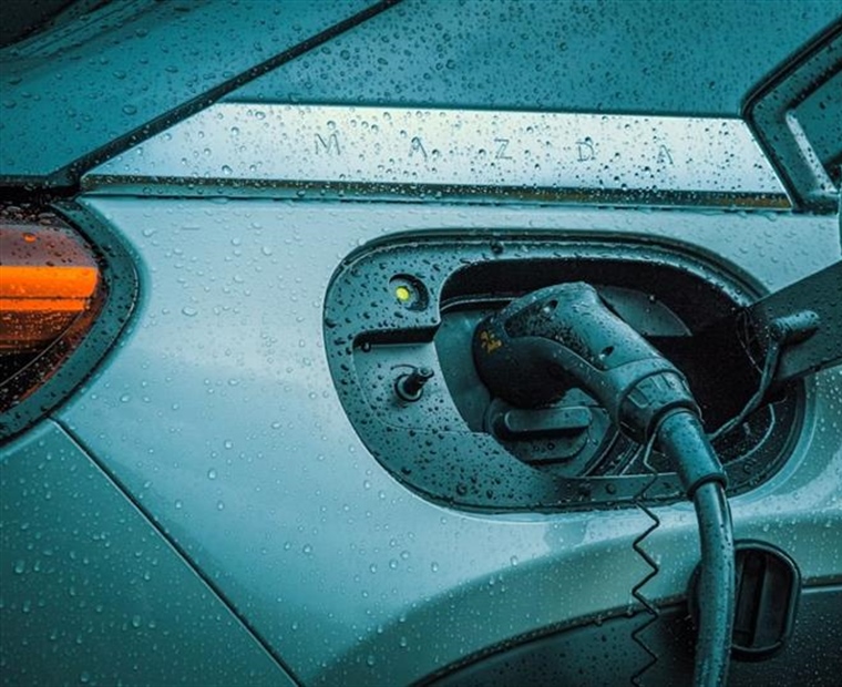 Why Electric Cars Feel So Fast