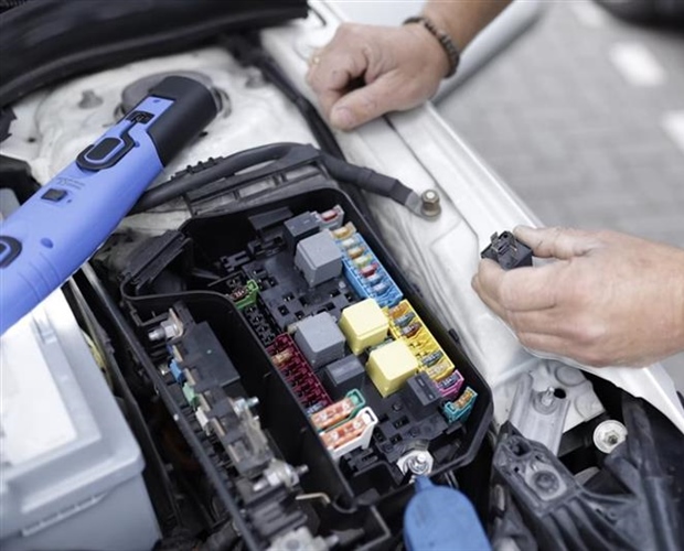 Car Maintenance: Electric vs Conventional Vehicles