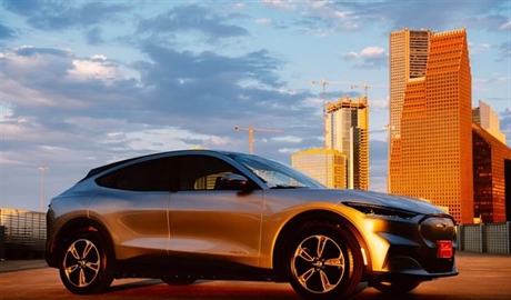 The Future of Cars: Will Electric Vehicles Replace Gasoline Cars?