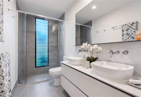 Bathroom Interior Design: Creating a Practical and Relaxing Space