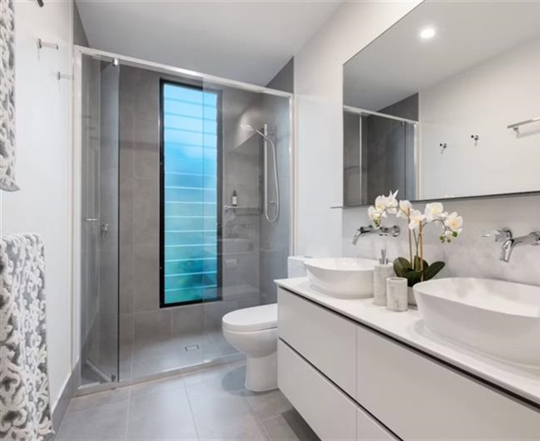 Bathroom Interior Design: Creating a Practical and Relaxing Space