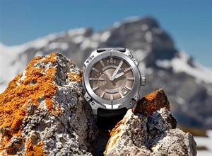 Watch Materials: Steel, Titanium, Ceramic, Gold, and More