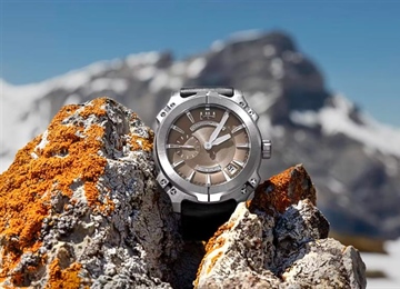 Watch Materials: Steel, Titanium, Ceramic, Gold, and More