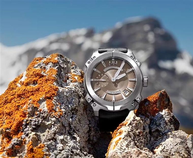 Watch Materials: Steel, Titanium, Ceramic, Gold, and More