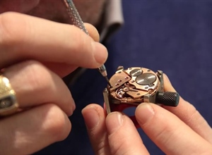 How to Care for a Watch and Keep It Running for Years