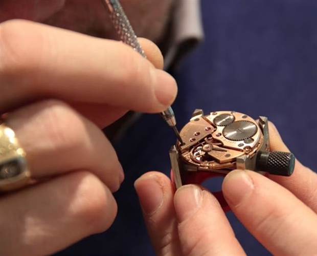 How to Care for a Watch and Keep It Running for Years
