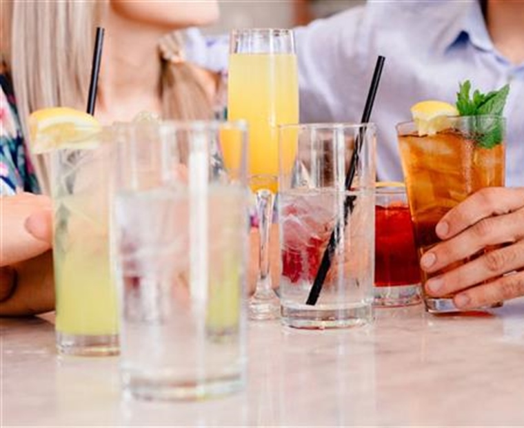 Soft Drinks: How Carbonated Beverages Became Global Favorites